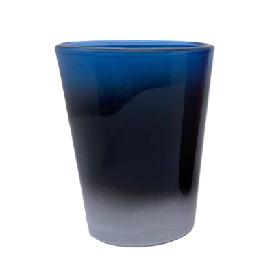 Viinapits sini-must-valge